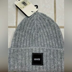 Brand new with tags Levi’s winter hat gray